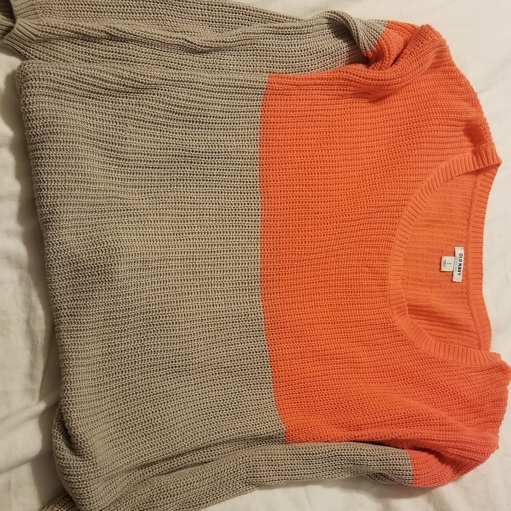 Long sleeve sweater